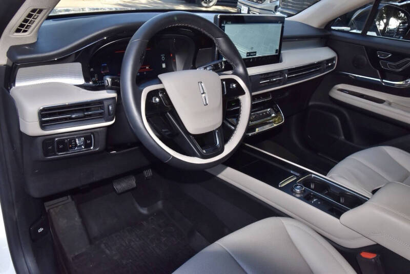 2025 Lincoln Corsair Premiere