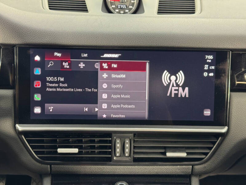 2022 Porsche Cayenne Coupe Platinum Edition