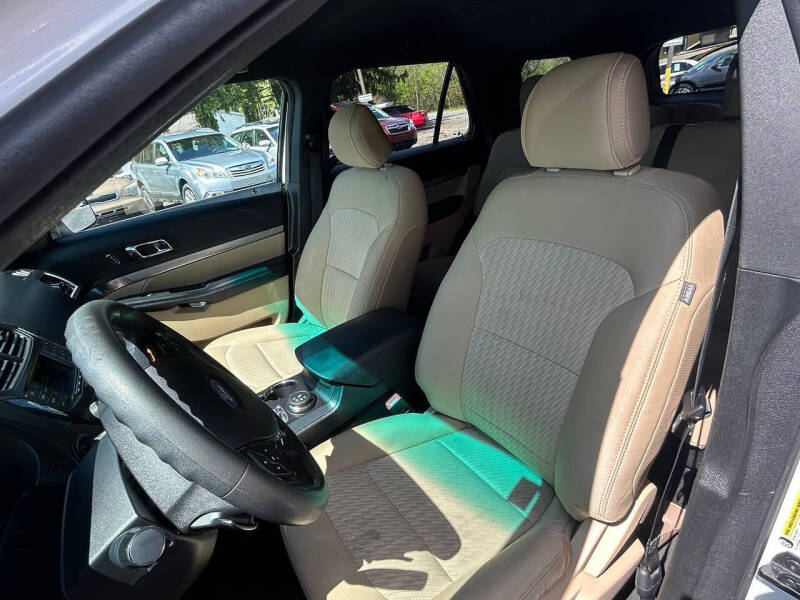 2016 Ford Explorer