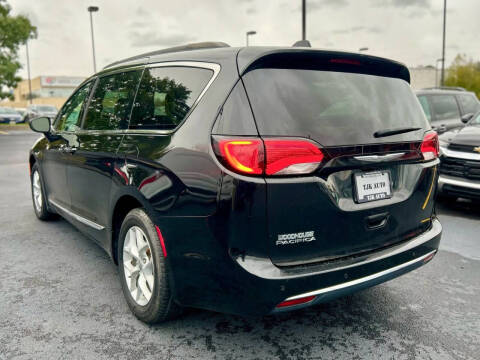 2017 Chrysler Pacifica