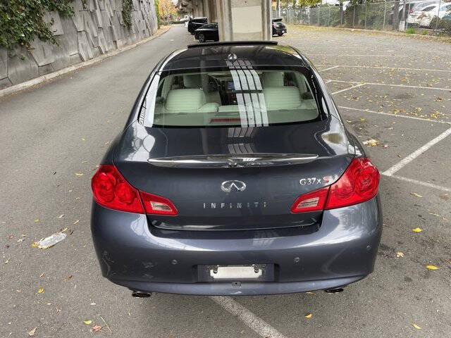 2011 Infiniti G37 Sedan x Sport Appearance Edition