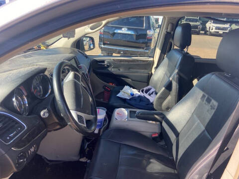 2014 Chrysler Town and Country Touring