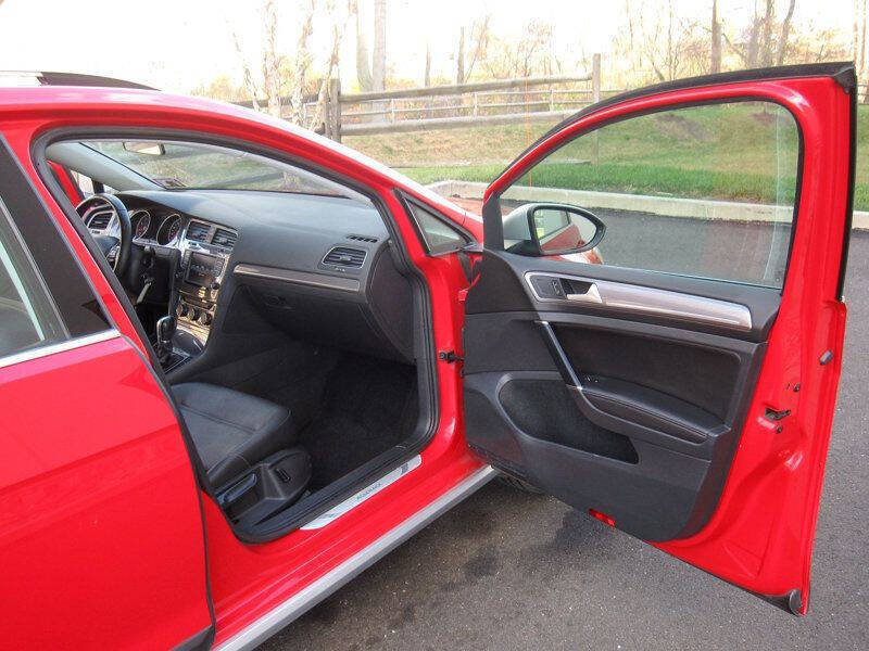 2017 Volkswagen Golf Alltrack