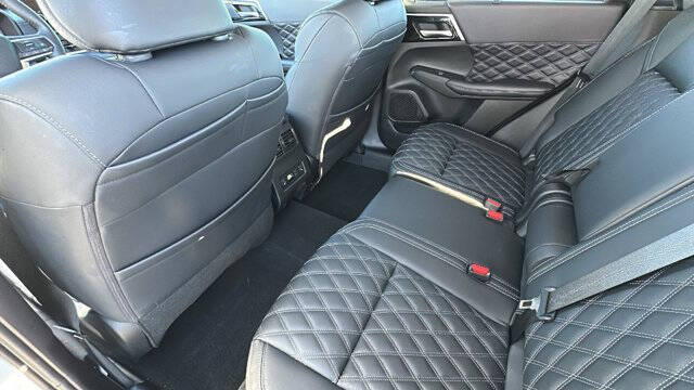 2024 Mitsubishi Outlander SEL