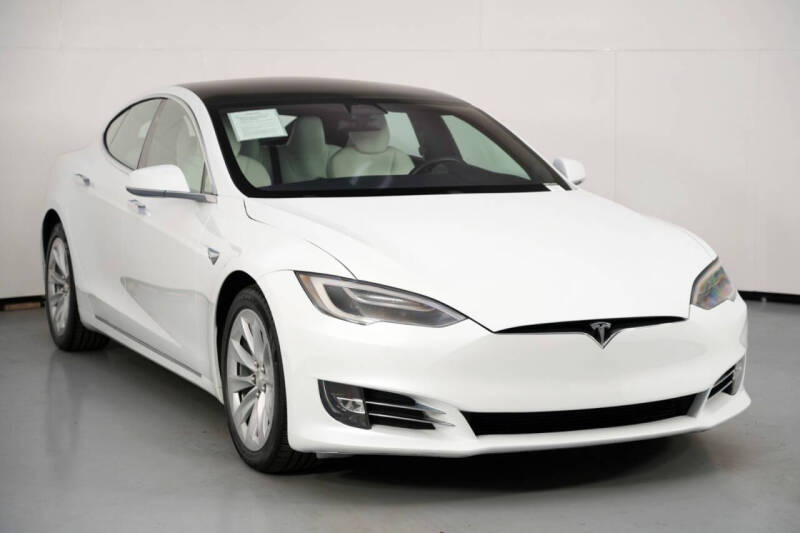2017 Tesla Model S 90D