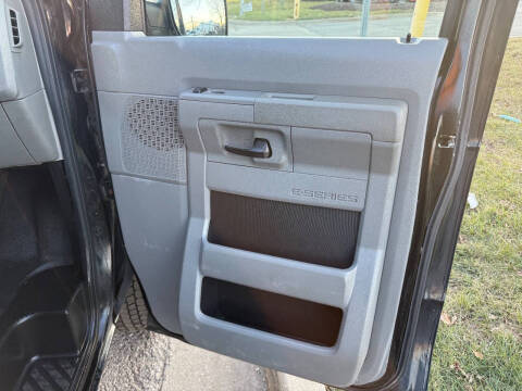 2009 Ford E-Series E-350 SD