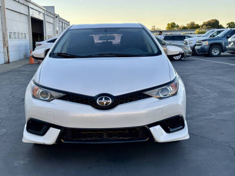 2016 Scion iM