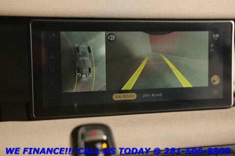 2022 Land Rover Defender 110 SE