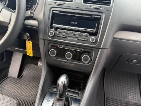 2014 Volkswagen Golf 2.5L PZEV