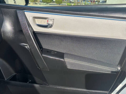 2016 Toyota Corolla LE Plus