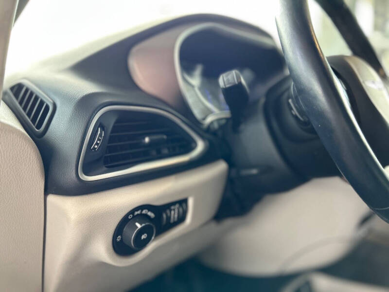 2019 Chrysler Pacifica Touring L