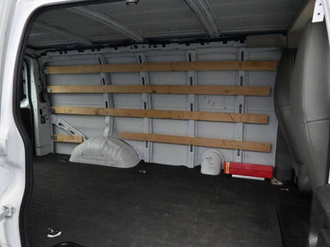 2022 Chevrolet Express 2500