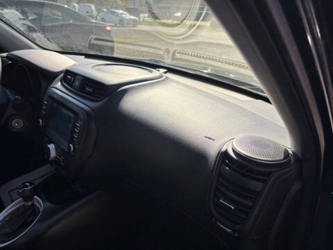 2019 Kia Soul +