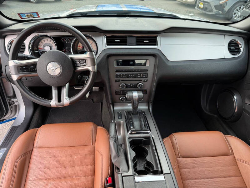 2012 Ford Mustang V6 Premium