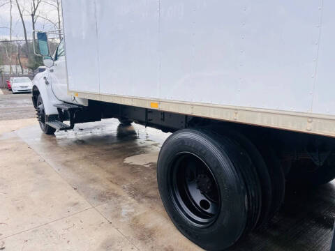 2004 Ford F-650 Super Duty