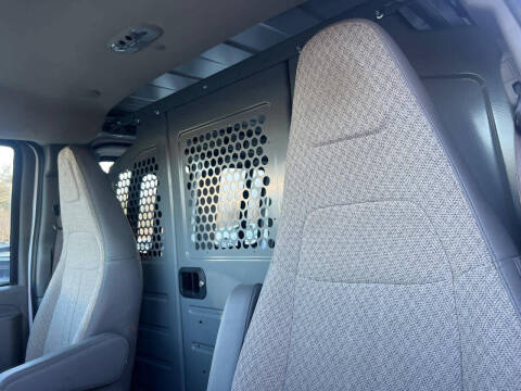 2024 Chevrolet Express 3500