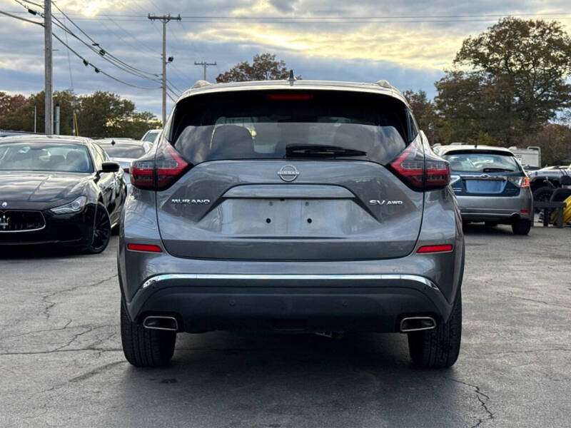 2023 Nissan Murano SV