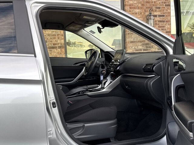 2023 Mitsubishi Eclipse Cross LE