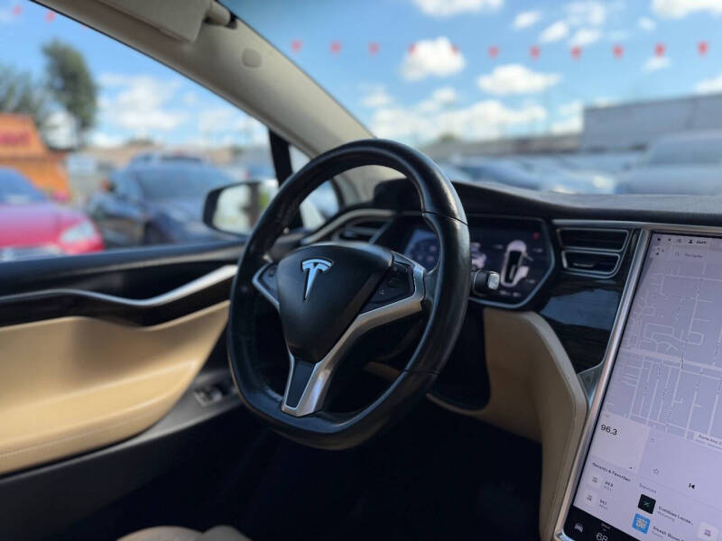 2016 Tesla Model X 90D