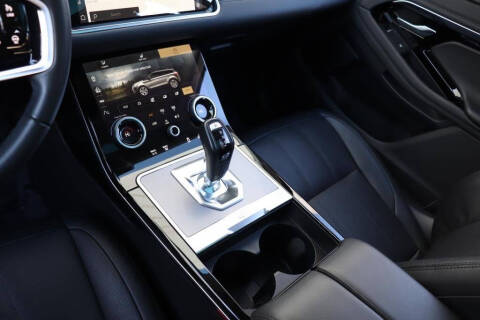 2023 Land Rover Range Rover Evoque P250 SE