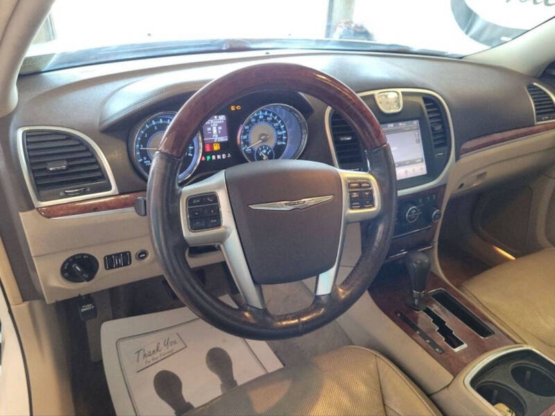 2011 Chrysler 300 Limited