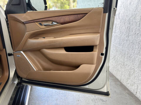 2016 Cadillac Escalade ESV Platinum