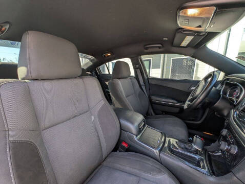 2017 Dodge Charger SXT