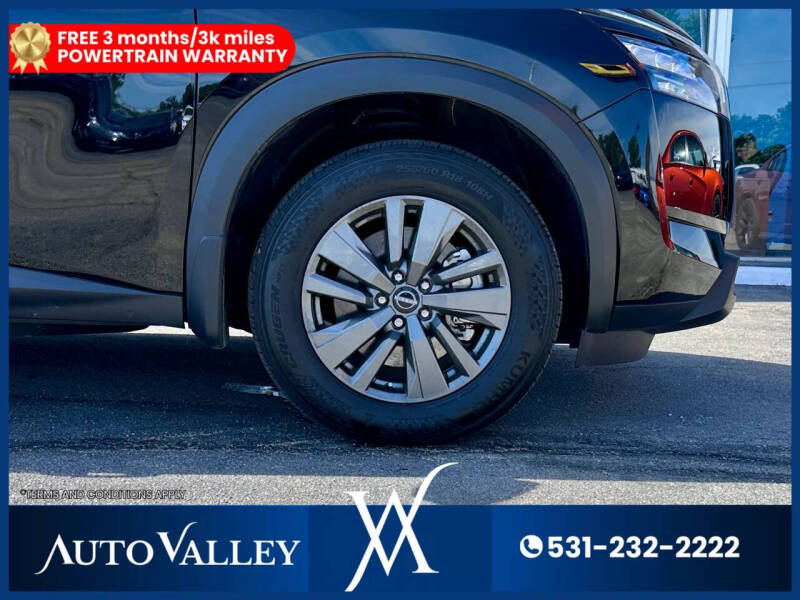 2024 Nissan Pathfinder S