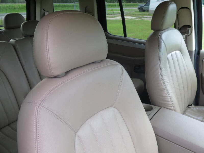 2004 Mercury Mountaineer Convenience