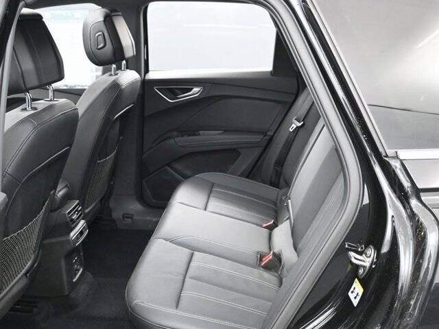 2023 Audi Q4 e-tron quattro Premium 50