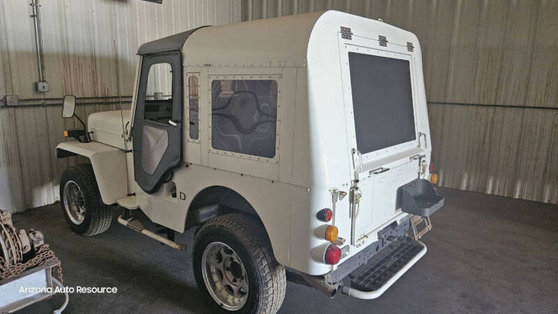 1990 Mitsubishi JEEP