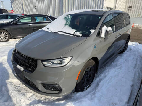 2022 Chrysler Pacifica Hybrid Limited