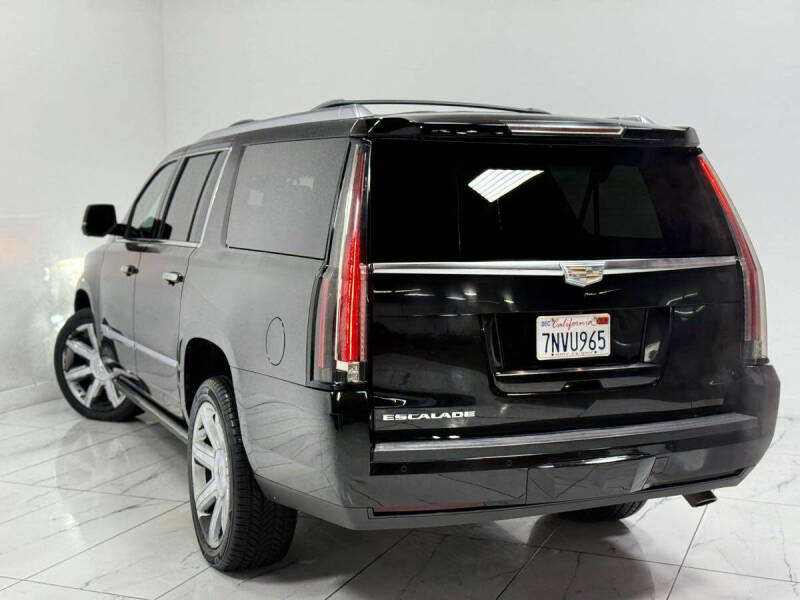 2016 Cadillac Escalade ESV Premium Collection
