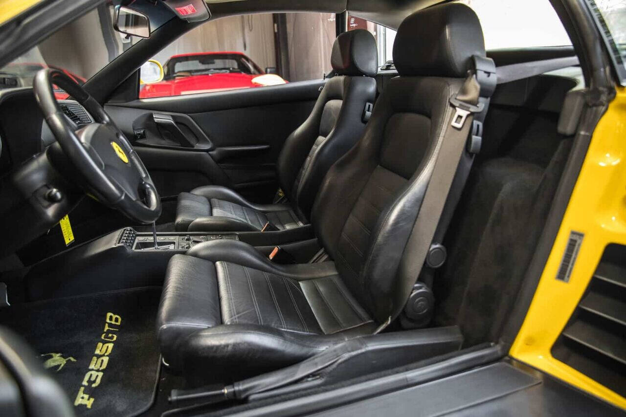 1995 Ferrari F355 46