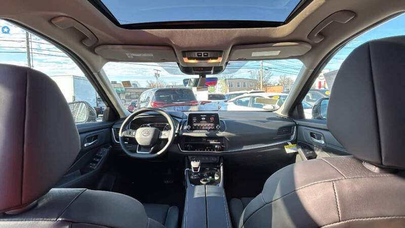 2026 Nissan Rogue Dark Armor