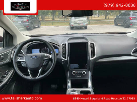 2024 Ford Edge Titanium