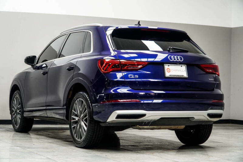 2022 Audi Q3 quattro Premium 40 TFSI