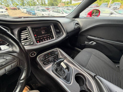 2016 Dodge Challenger SXT