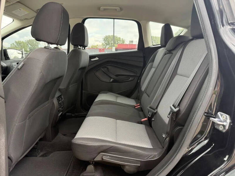 2017 Ford C-MAX Hybrid SE