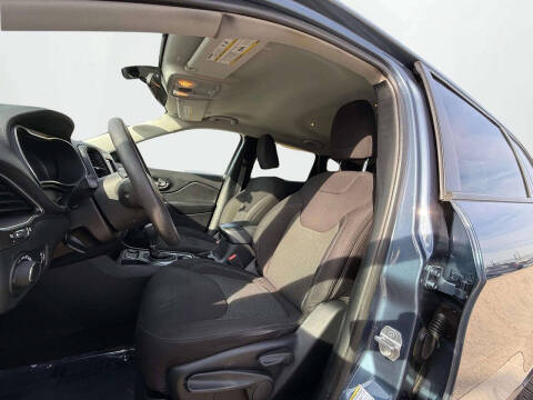 2020 Jeep Cherokee Latitude