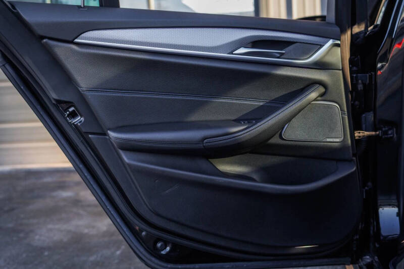 2019 BMW 5 Series 530i