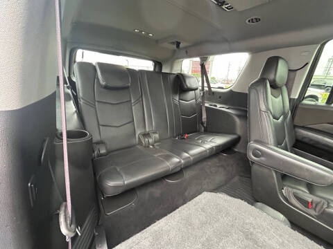 2017 Cadillac Escalade ESV Luxury