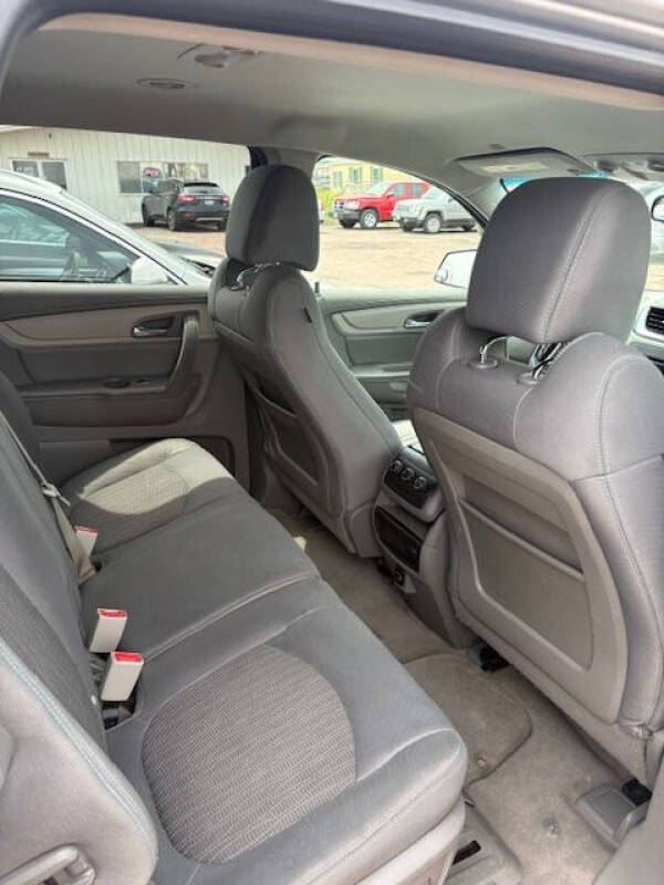 2017 Chevrolet Traverse LS
