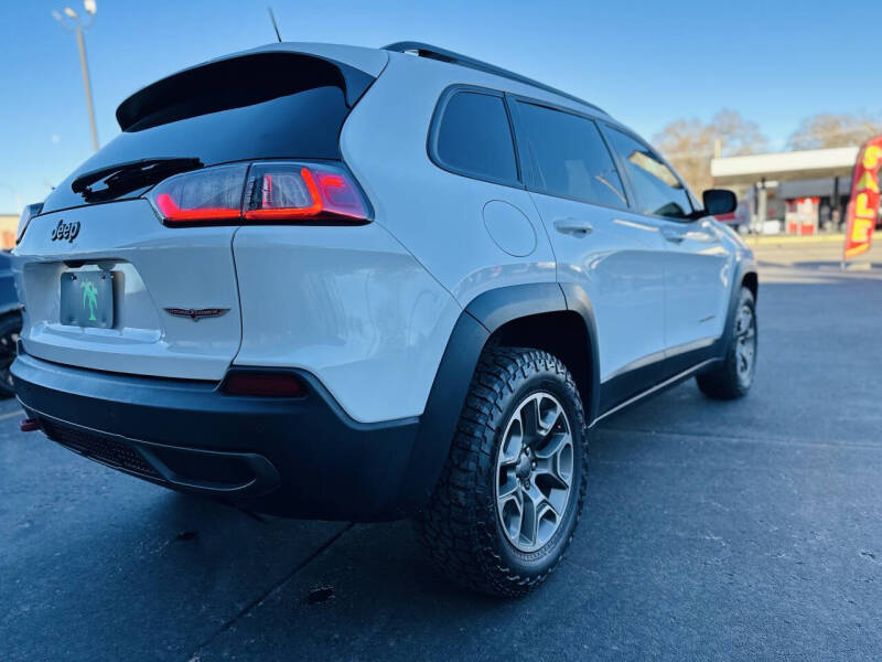 2020 Jeep Cherokee Trailhawk
