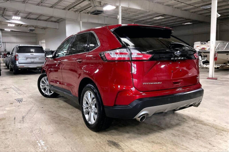 2024 Ford Edge Titanium