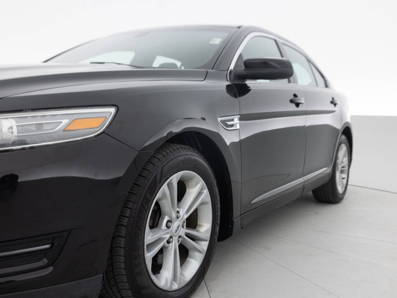 Used Car 2014 Ford Taurus  Sel Awd 4dr Sedan For Sale Under $10,000 In Coal City, Illinois