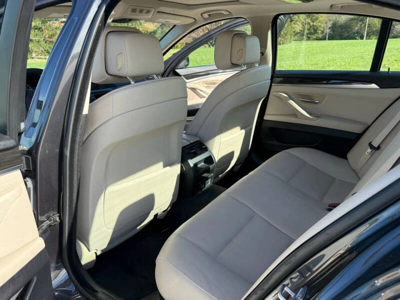 2012 BMW 5 Series 535i