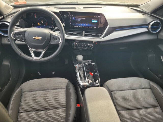 2024 Chevrolet Trax LT