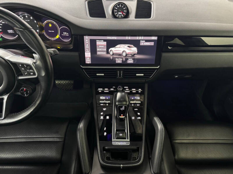 2021 Porsche Cayenne Coupe