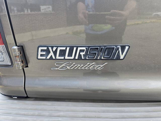 2005 Ford Excursion Limited
